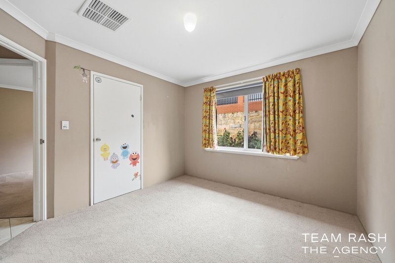 Photo - 33 Carbine Loop, Banksia Grove WA 6031 - Image 17