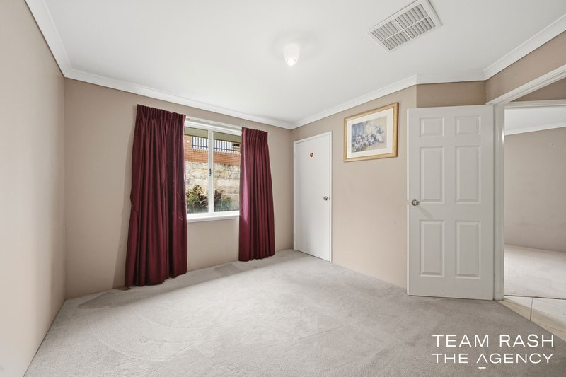 Photo - 33 Carbine Loop, Banksia Grove WA 6031 - Image 21
