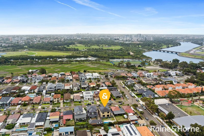 Photo - 33 Caroma Avenue, Kyeemagh NSW 2216 - Image 6