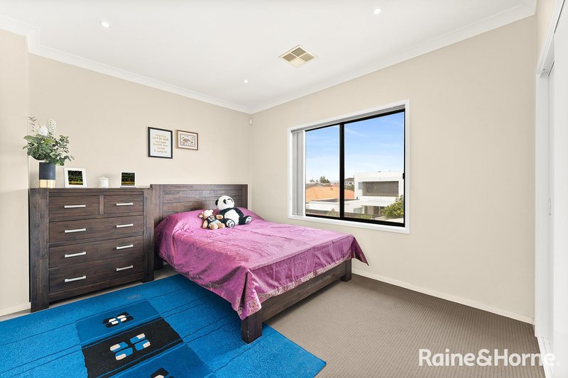 Photo - 33 Caroma Avenue, Kyeemagh NSW 2216 - Image 11