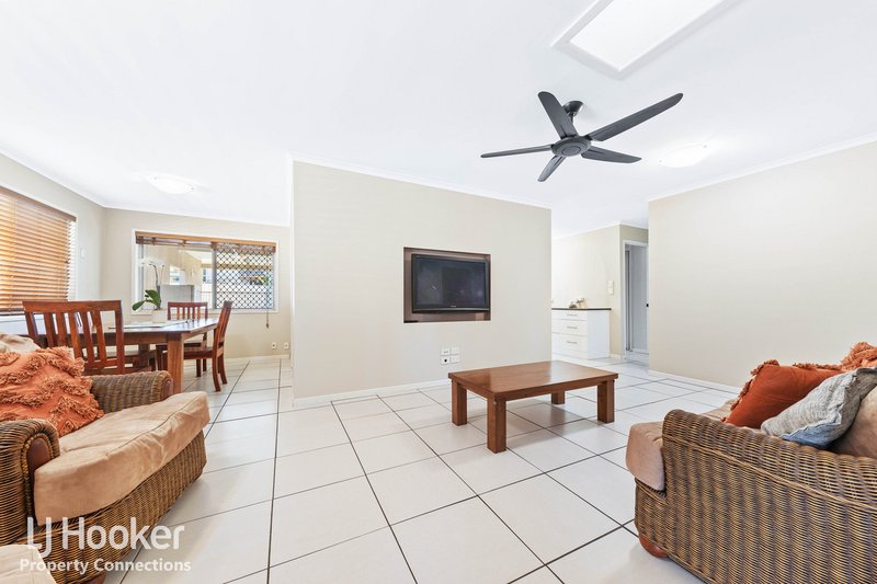 Photo - 33 Casuarina Drive South, Bray Park QLD 4500 - Image 5