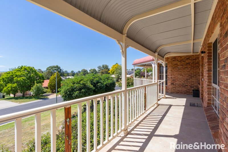 Photo - 33 Cedar Drive, Llanarth NSW 2795 - Image 4