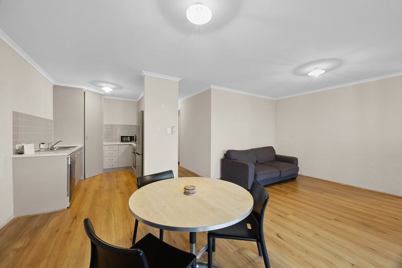 Photo - 33 Centenary Circuit, Andrews Farm SA 5114 - Image 9