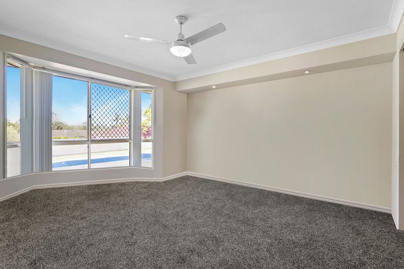 Photo - 33 Centennial Way, Forest Lake QLD 4078 - Image 3