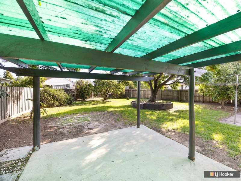 Photo - 33 Challenger Close, Whittington VIC 3219 - Image 16