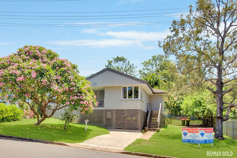 33 Charles Street, West Gladstone QLD 4680