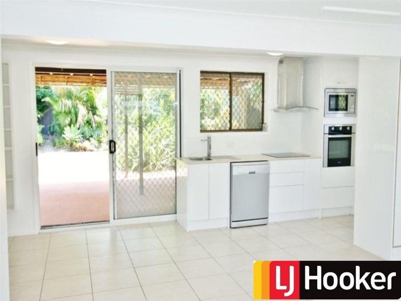 Photo - 33 Charlotte Avenue, Bongaree QLD 4507 - Image 2