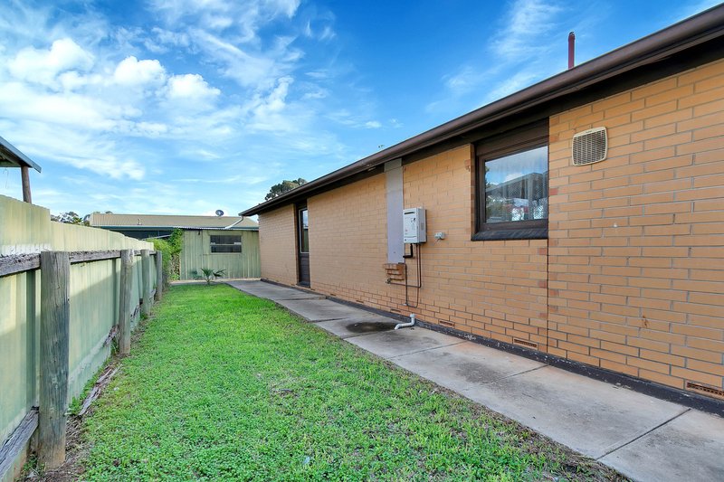 Photo - 33 Chowilla Court, Craigmore SA 5114 - Image 12