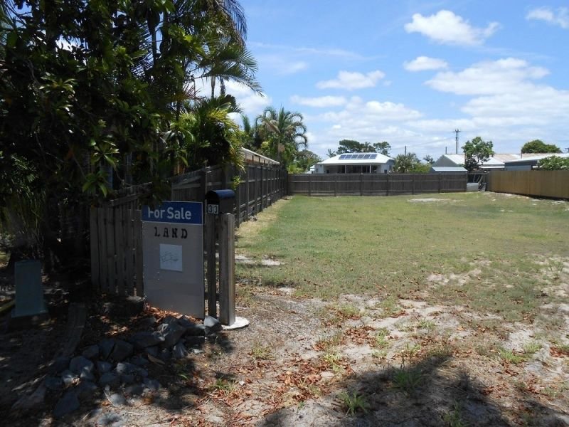 Photo - 33 Christine Ave , Torquay QLD 4655 - Image 1