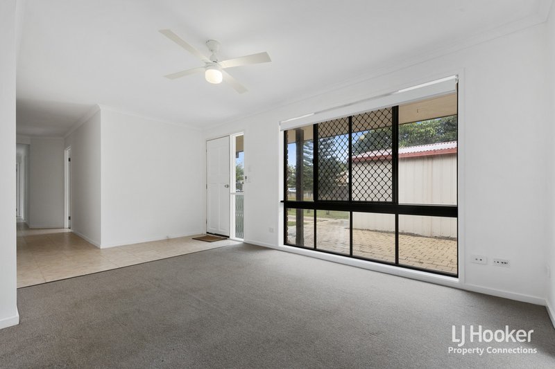 Photo - 33 Claremont Drive, Murrumba Downs QLD 4503 - Image 2