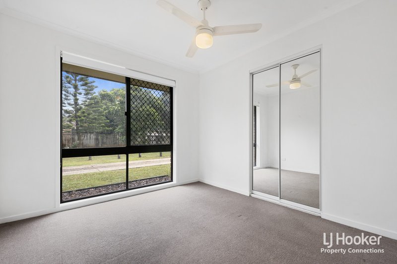 Photo - 33 Claremont Drive, Murrumba Downs QLD 4503 - Image 7