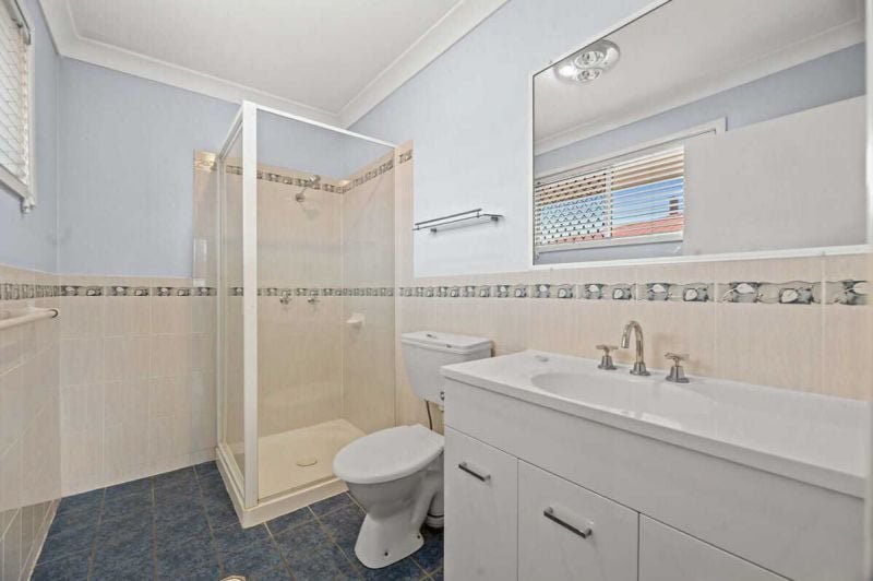 Photo - 33 Cleary Street, Centenary Heights QLD 4350 - Image 6