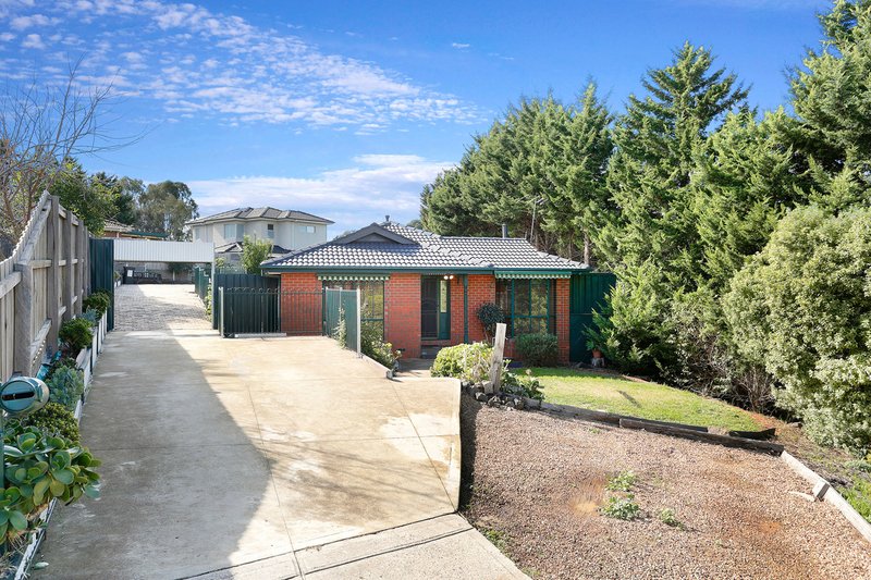 33 Clematis Close, Meadow Heights VIC 3048