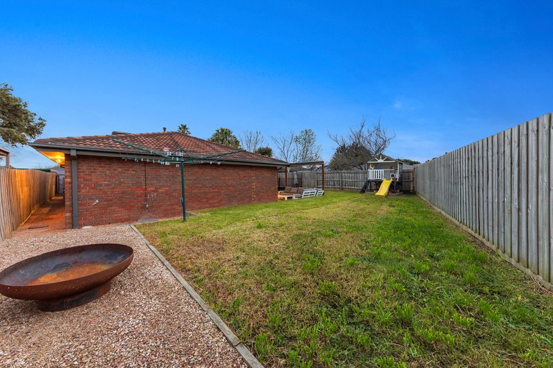 Photo - 33 Collins Crescent, Berwick VIC 3806 - Image 27