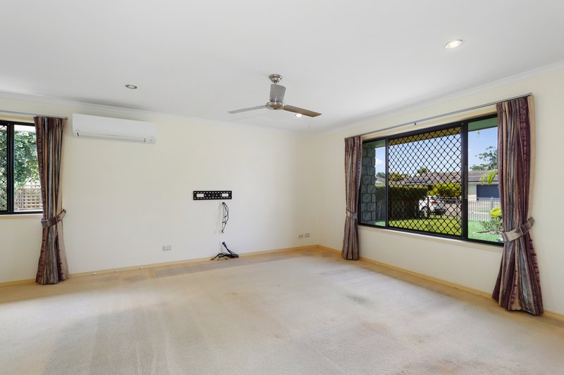 Photo - 33 Conondale Court, Torquay QLD 4655 - Image 4