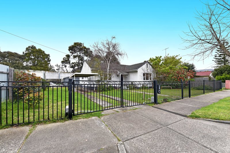 Photo - 33 Coonans Road, Pascoe Vale South VIC 3044 - Image 2