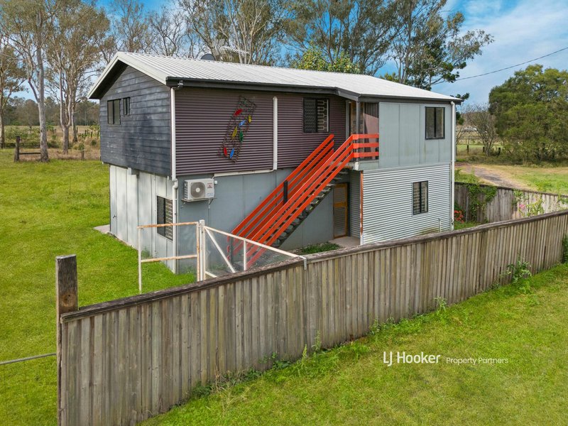 Photo - 33 Cornish Street, Bundamba QLD 4304 - Image 3