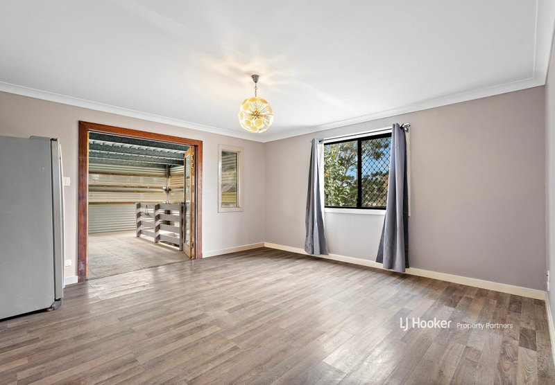 Photo - 33 Cornish Street, Bundamba QLD 4304 - Image 4