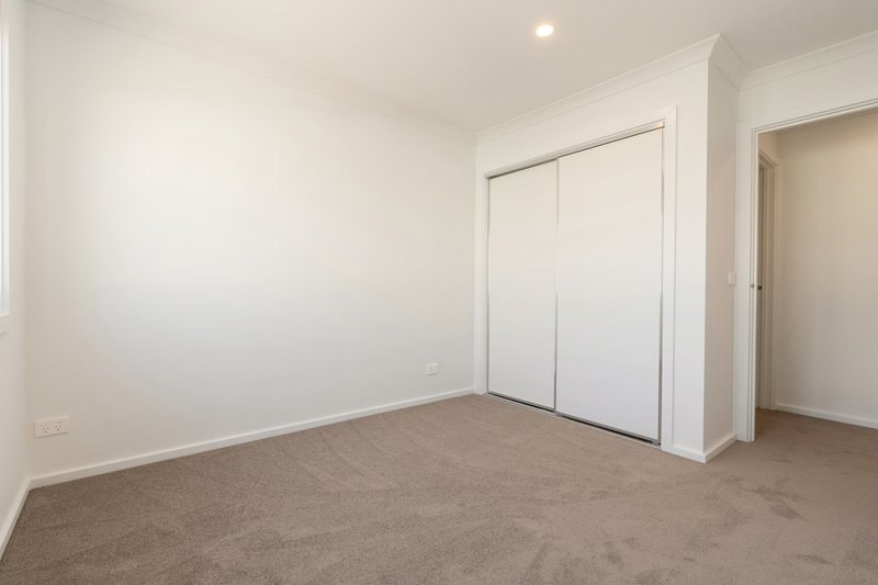 Photo - 33 Coronation Walk, Kalkallo VIC 3064 - Image 19