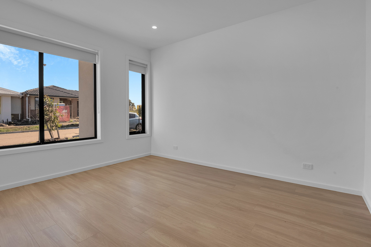 33 Countess Circuit, Wollert VIC 3750 - Image 4