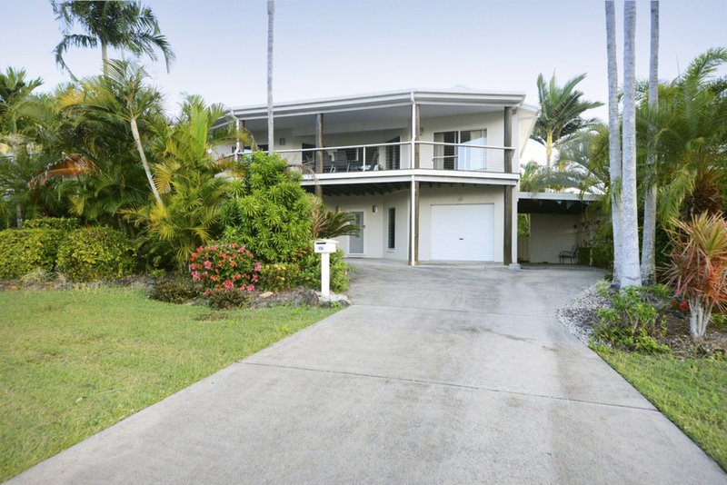 Photo - 33 Country Road, Cannonvale QLD 4802 - Image 2