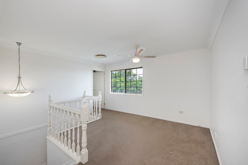 Photo - 33 Cowra Street, Tanah Merah QLD 4128 - Image 10