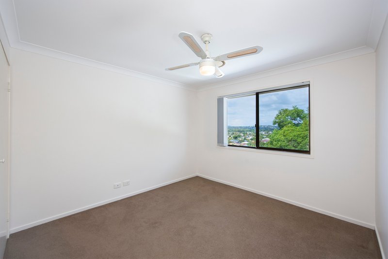 Photo - 33 Cowra Street, Tanah Merah QLD 4128 - Image 14