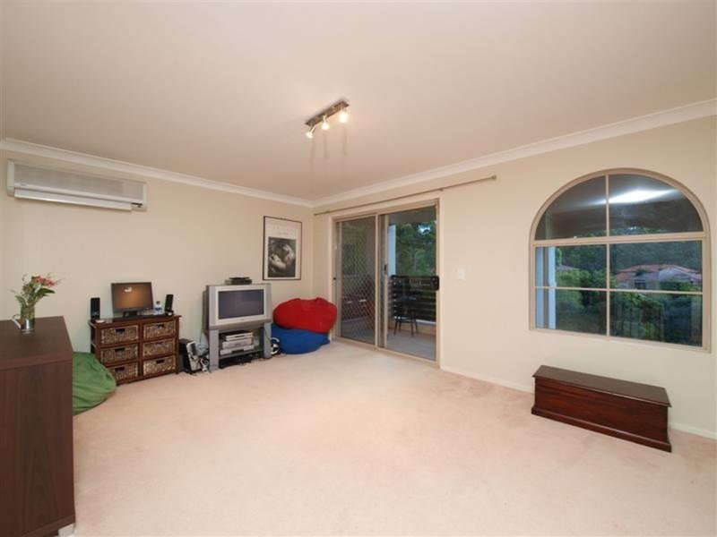 Photo - 33 Cowrie Parade, Albany Creek QLD 4035 - Image 10