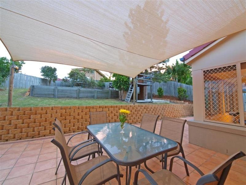 Photo - 33 Cowrie Parade, Albany Creek QLD 4035 - Image 18