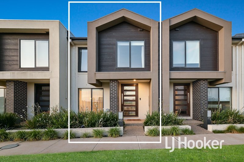 33 Creekside Street, Clyde VIC 3978