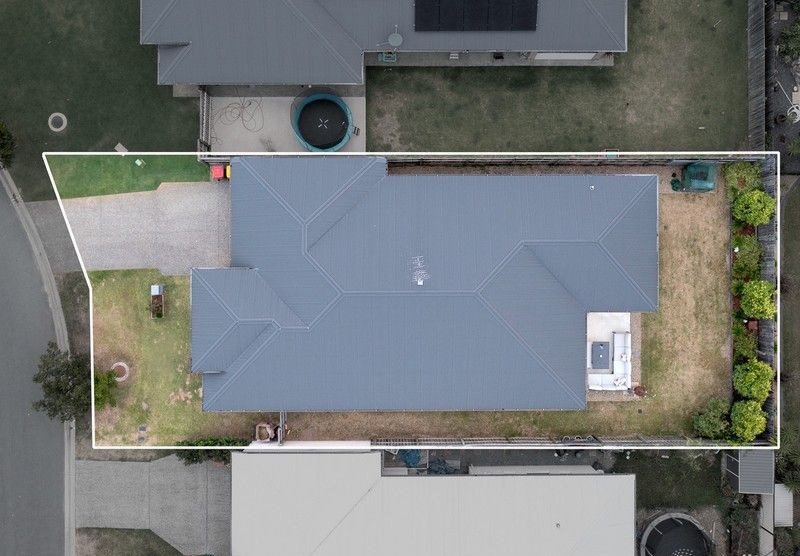 Photo - 33 Creekview Court, Lawnton QLD 4501 - Image 14