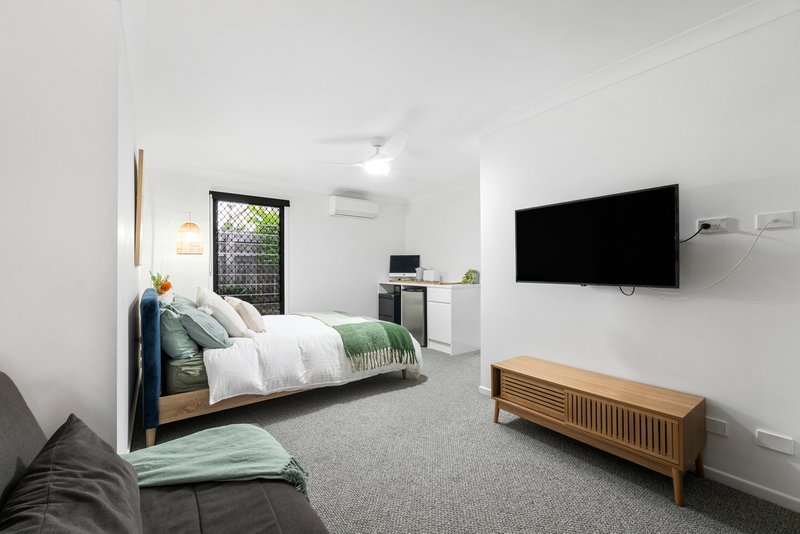 Photo - 33 Culla Culla Street, Battery Hill QLD 4551 - Image 13