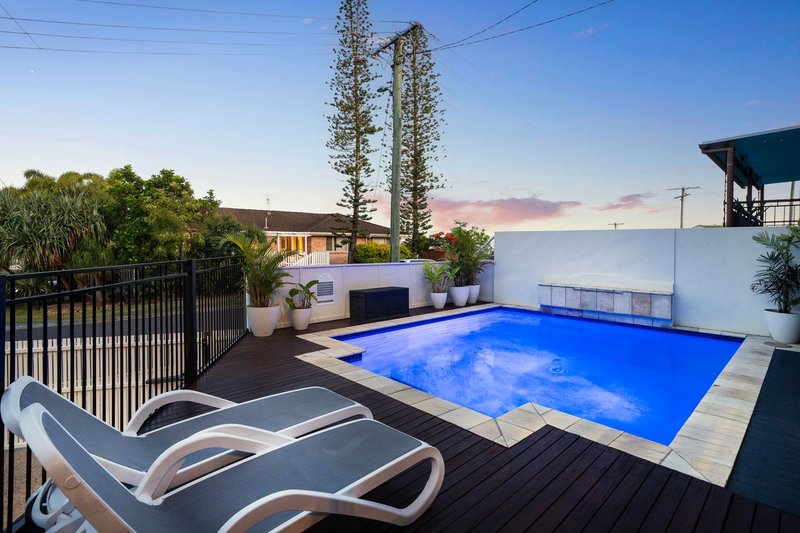 Photo - 33 Culla Culla Street, Battery Hill QLD 4551 - Image 17