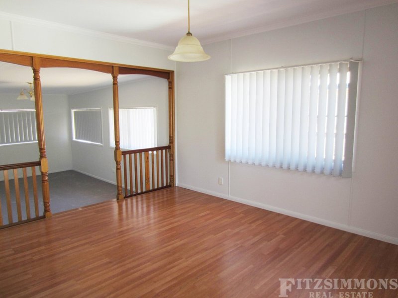 Photo - 33 Curtis Street, Dalby QLD 4405 - Image 6