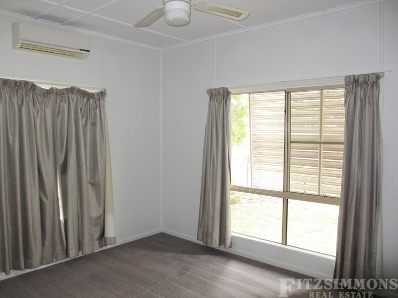 Photo - 33 Curtis Street, Dalby QLD 4405 - Image 12