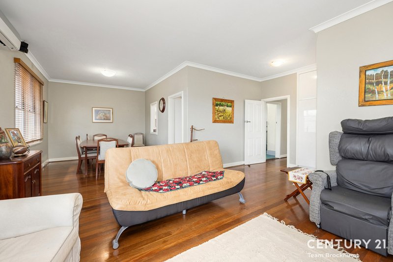 Photo - 33 Daglish Street, Narrogin WA 6312 - Image 2