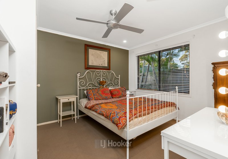 Photo - 33 Danbulla Crescent, Forest Lake QLD 4078 - Image 11