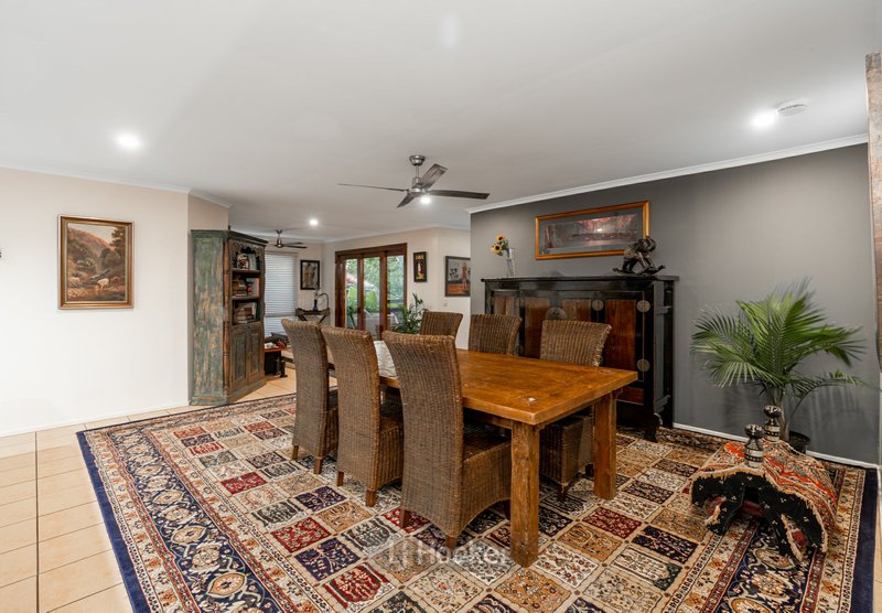 Photo - 33 Danbulla Crescent, Forest Lake QLD 4078 - Image 17