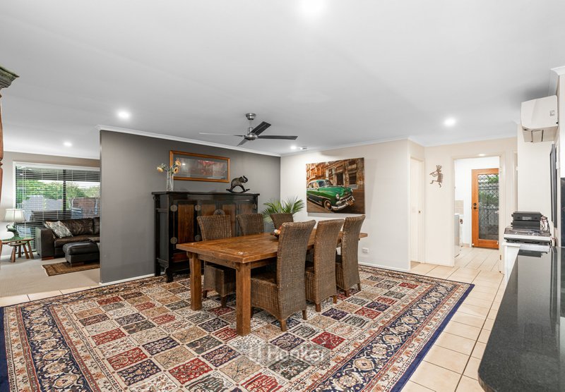 Photo - 33 Danbulla Crescent, Forest Lake QLD 4078 - Image 19