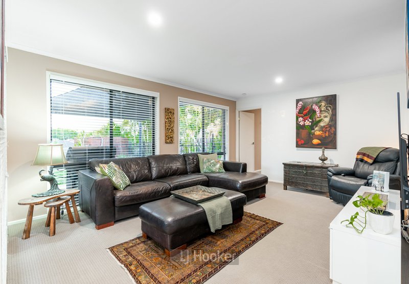 Photo - 33 Danbulla Crescent, Forest Lake QLD 4078 - Image 21