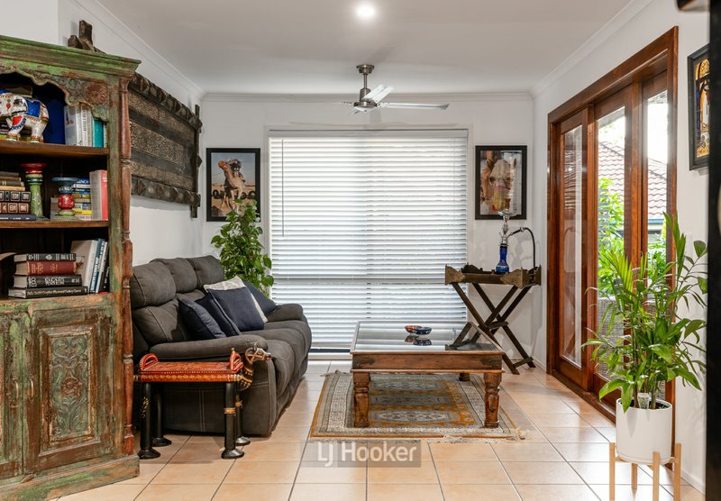 Photo - 33 Danbulla Crescent, Forest Lake QLD 4078 - Image 24