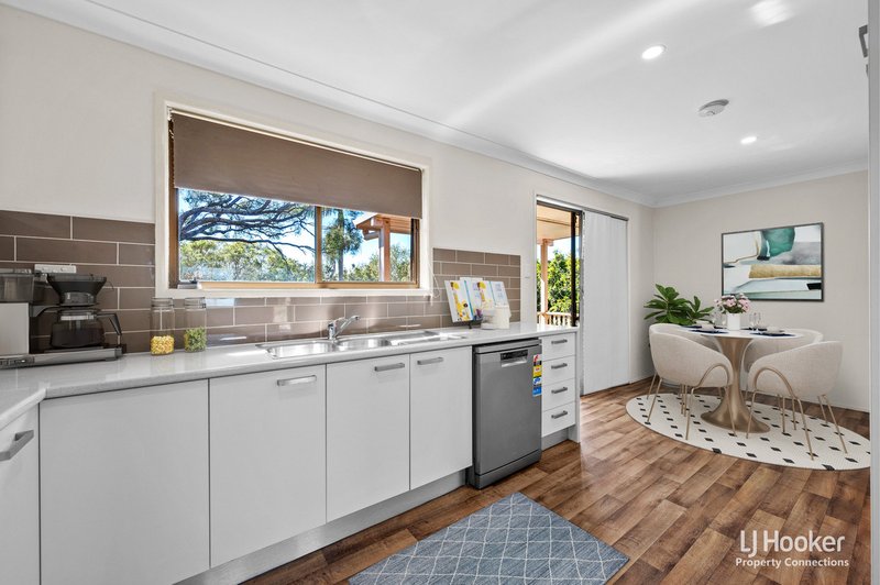 Photo - 33 Denver Road, Carseldine QLD 4034 - Image 8