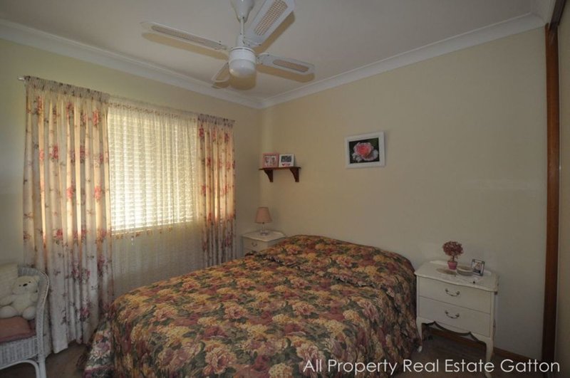 Photo - 33 Deroydon Court, Adare QLD 4343 - Image 12