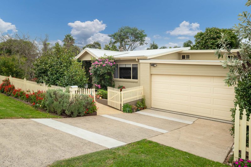 Photo - 33 Derribong Avenue, Catalina NSW 2536 - Image 2