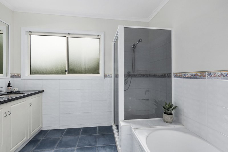 Photo - 33 Derwent Avenue, Geilston Bay TAS 7015 - Image 18