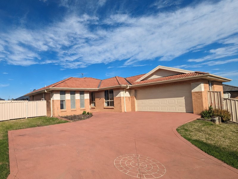 Photo - 33 Devon Street, Greta NSW 2334 - Image 1
