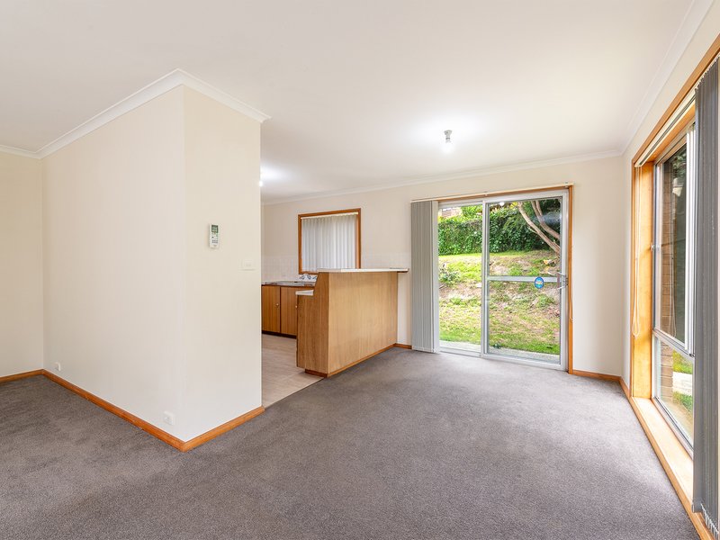 Photo - 33 Diamond Drive, Blackmans Bay TAS 7052 - Image 4