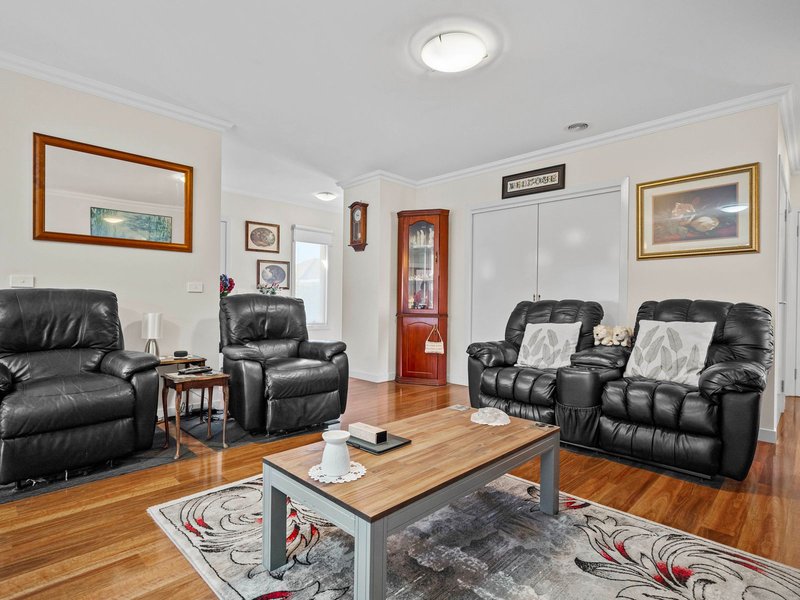 Photo - 3/3 Donald Street, Bacchus Marsh VIC 3340 - Image 4