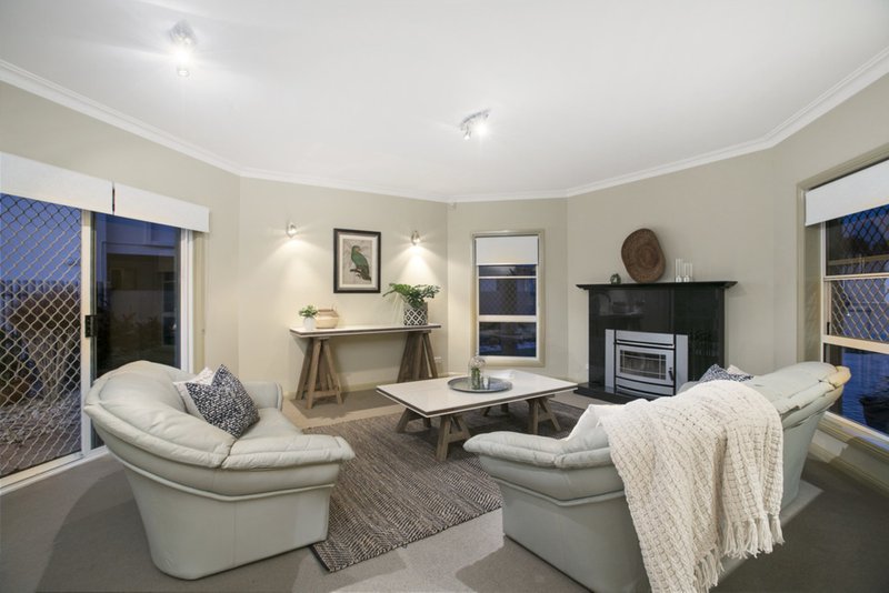 Photo - 33 Dorsal Drive, Birkdale QLD 4159 - Image 13