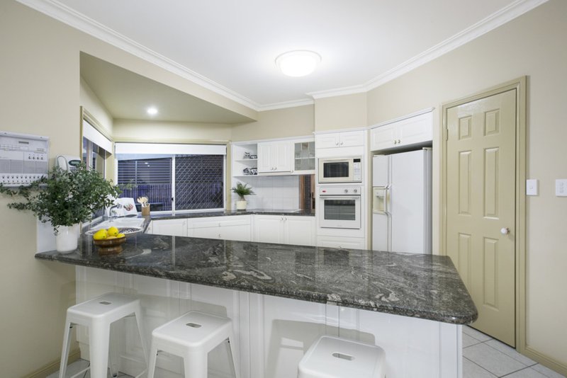 Photo - 33 Dorsal Drive, Birkdale QLD 4159 - Image 15